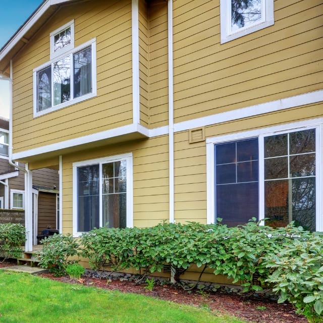 trim and siding painting calgary